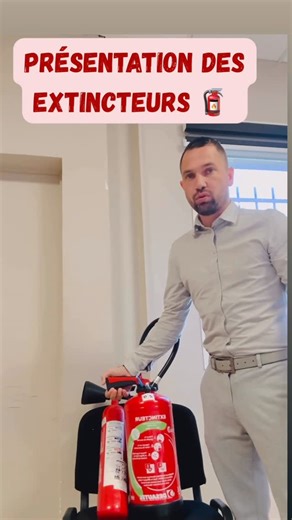 TSLI Sécurité on Instagram: "🔥 Les extincteurs : tu penses savoir les utiliser ? Entre les types, les classes de feu et les règles d’implantation, la majorité se trompe sur les extincteurs 😬 👉 Découvre les bases dans ce court extrait et regarde la vidéo complète ici : 🎥 https://www.youtube.com/watch?v=ml4-S7j_26k￼ 💡 Abonne-toi à @tsli.sécurité pour plus de conseils SSIAP et prévention incendie. #Extincteur #SécuritéIncendie #Prévention #FormationSSIAP #EPI #TSLI #Incendie #SécuritéTravail #