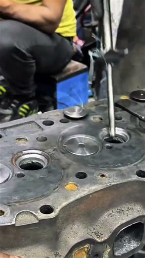 Manual Valve Lapping #AutomotiveTips #MechanicLife #AutoEducation #DIYMechanic #shorts