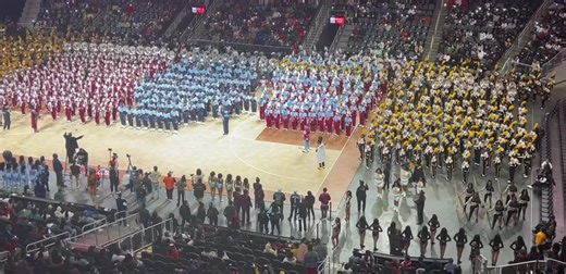 Total Praise Performance by Richard Smallwood