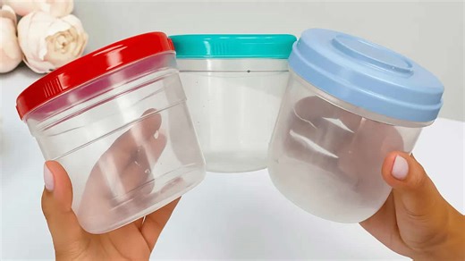 How Beautiful! See what you can Make from an ordinary Plastic Jar! DIY