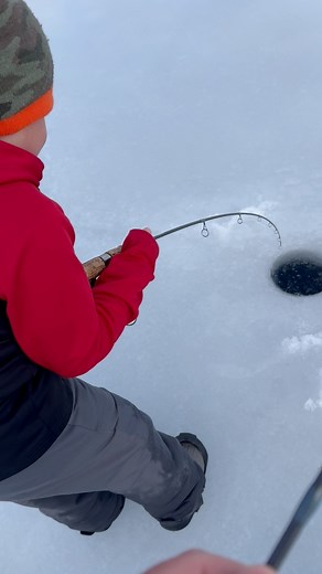 216K views · 972 reactions | We are HOOKED UP on a big lake trout as we had one of our hottest jig bites today‼️ #icefishing #Hooked #jigging #bigfish #laketrout #kidsfishing #ice #lakefishing | Ziehnert Guide Service LLC | Facebook