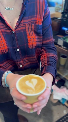 💛Our New Location in Bridgeport TX ☕️ #smoothieshop #coffeeshops “The Homesteader” #checkitout #bridgeporttx #fyp #cleaneats