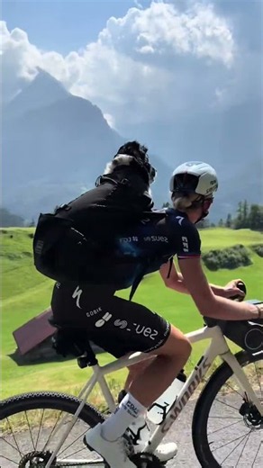 Never a boring bike ride with Flo #gravelbike #SportsTikTok #womeninsports #demivollering #pr