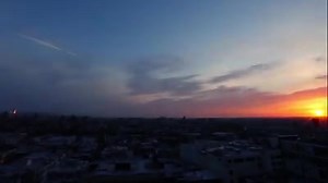 【Lync 毎日の通勤をスマートで快適に】 Lync（リンク）は難しいメンテナンスが要らない新しいカタチのコミューターバイク。フロントとリアの内蔵型ライト（充電式）は、暗がりでも十分な光度と被視認性を誇り、安全でスマートなライドを可能にする。トレックが提案する新しいカタチのコミューターバイクLync。毎日の通勤をスマートで快適に。 新型バイクLync（リンク）▶http://bit.ly/YawYBo | Trek Bicycle