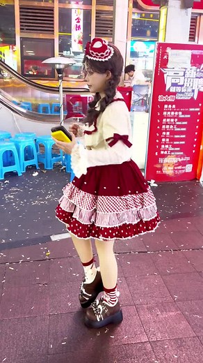 Barbin.ili Fan TikTok Page - Street Dance Videos