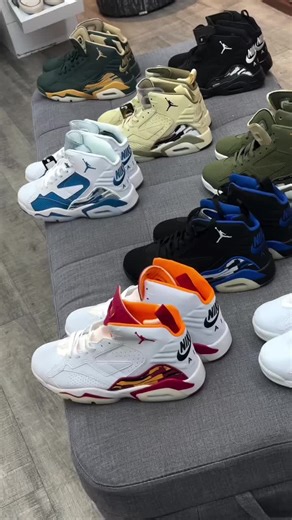 Jordan 6 new collection 🛍️ Price:-8000/- Size uk :-4.5.6.7.8.9.10.11.12 Home delivery 🚚 #nike #puma #Adidas #jordan #srilanka