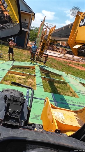 217K views · 1.5K reactions | Insane Wall Lift #builders #actionpacked #studpack #newconstruction | Stud Pack, LLC | Facebook