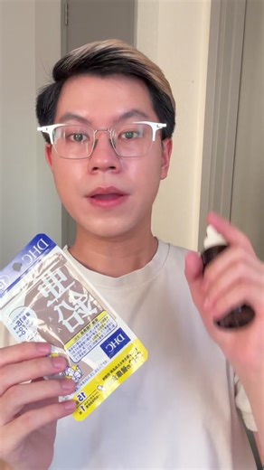 Ở nhà có mỗi gói kẽm DHC nên cầm tạm làm ví dụ chứ em k có ý dìm sản phẩm của DHC đâu nhé ạ 🥹 Em k phủ nhận công dụng của kẽm nhưng thật sự lướt Tiktok thấy mng đang quá dễ dãi với các viên uống bổ sung mà mng uống vào người ý!! Nên là hãy tìm hiểu kĩ càng trước khi dùng 1 sp nào đó nha. Còn k để an toàn thì cứ xài SERUM KẼM đi an toàn lành tính k tác dụng phụ mà kiềm dầu giảm mụn cũng đỉnh chóp lắm!! Serum Kẽm Ekseption mãi keooo #skincaredungcach #skincareroutine #beautytok #reviewlamdep