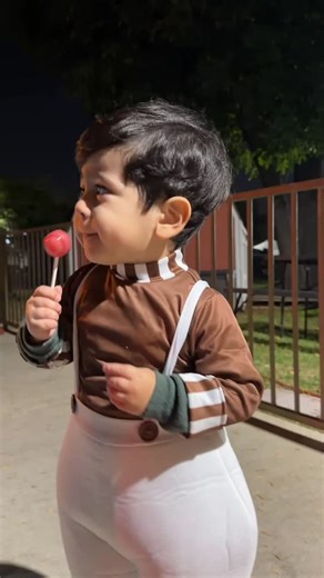 Los Angeles Photographer on Instagram: "Part 2 of the Cutest Oompa Loompa in the factory 🍫🧡😆🤗❤️"