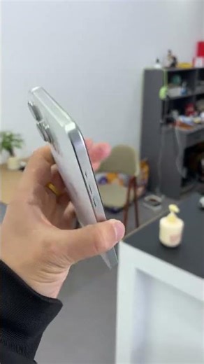 iPhone 16 Pro & Pro Max 🎬 Cinematic Video, Camera Settings & Best Cases