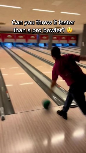 There’s levels to this 😳🎳 (via oskupal/Instagram) #bowling #bowl #strike #fast #speed #talent