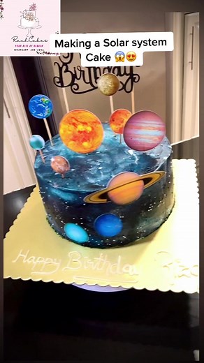 Making a Stunning Solar System Cake
