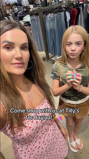 COME SHOP at TILLY’S with us for spring style!! 🤑🛍️☀️#shopping #shorts #fashion