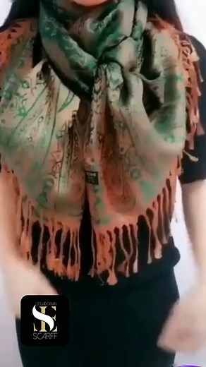 9K views · 216 reactions | Easy and stylish #scarf tutorial. www.ecuadorianscarff.com #model #fashionblogger #photography #beautiful #photooftheday #beauty #follow4followback | Ecuadorian Scarff | Facebook