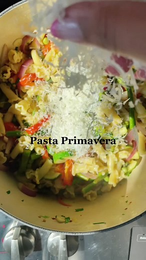 Spring Pasta Primavera Recipe - Easy & Delicious