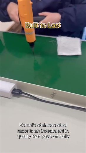 Designed specifically for sensitive skin Kemei's razor reduces irritation while delivering professional results. The ergonomic handle fits comfortably in your hand making your morning routine effortless. Hypoallergenic blades and smooth gliding action prevent razor burn and bumps. Rediscover the joy of a comfortable close shave every day without compromise. #KemeiRazorFactoryUSA #WholesaleElectricShavers #OEMShavingSupplier #B2BBeautyEquipment #PrivateLabelRazorManufacturer #DropshipGroomingSupp