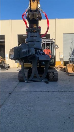 Setting up this cool Ryan’s equipment attachment for a logging application