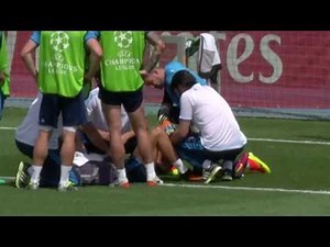 Head In Hands! Cristiano Ronaldo Gets Injured In Training