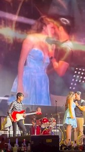 “Bakit Ngayon Ka Lang” with bro bes at the @winfordmanila. 😍 See you tonight! #GenFrey #smokeymountaingroup #opm | Geneva Cruz