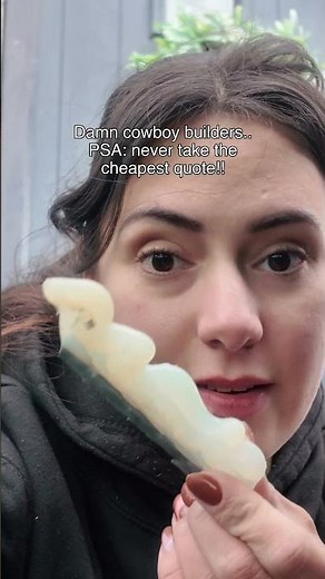 Draught-proofing, sealing air gaps & insulating an exterior UPVC front door with expanding foam #diy