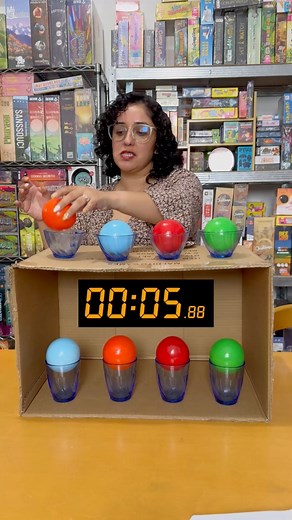 ¡Duelo de acomodar pelotas! ¿Quien lo hara mas rapido? #juegosdemesa #boardgame #fun | Silverman Gaming