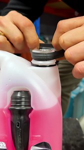 DIY Plastic Bottle Seal! | Crafty Panda How