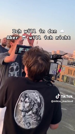 Videodreh mit @makko & @t-low ! Wer will „ich will“? #fyp #tlow #makko #miksumacloud