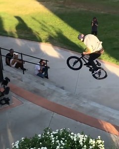 Throwback high speed @reynoldsfiend from #milehighcinema 🔥#cinemabmx #bmx #bmxstreet #alwaystunedin | Cinema BMX