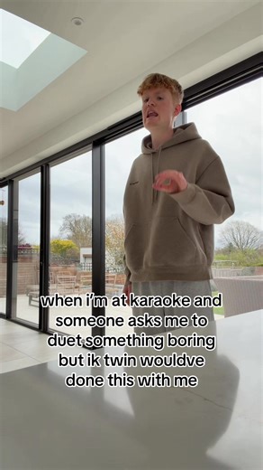 Do What You Gotta Do - Descendants 3. Cheyenne Jackson had rent due #descendants3 #karaoke #duet #disneycover #singing @Disney Descendants