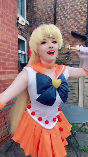 Sailor Venus Cosplay Makeup Tutorial