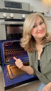 Jennifer Valentyne on Instagram: "How do you clean your oven? It’s a dirty job but a pumice stone stick and oven razor scraper make it simple. Easy to find and not that expensive. The scraper immediately takes off the gunk you think is burnt into the glass and the stone takes off the rest…Self clean could damage your oven so I never use it anymore. The last time I did there was a leek that set off our alarm. Use your fave product before you use the tools but I just used water, vinegar are dish s