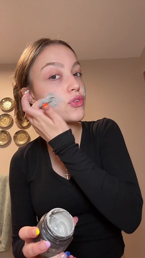 Enhance Your Skin with Innisfree Sydney Serena Face Mask