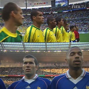 Both Brazil and France were worthy finalists at the 1998 FIFA World Cup...but how did they reach the showpiece? 🤔 Relive the final between 🇧🇷🆚🇫🇷 LIVE on our Facebook page at 16:00 CET on Friday 🙌 | FIFA World Cup