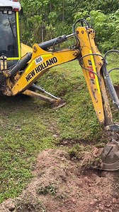 backhoe operator | El operador de maquinaria