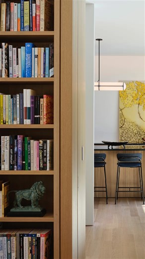 Custom library built-ins anchor this front living space—bringing warmth, texture, and wisdom. In that spirit, our team is sharing a few of our favorite reads: The Women by Kristin Hannah, Before We Were Yours by Lisa Wingate, The Dovekeepers by Alice Hoffman, Sarah’s Key by Tatiana de Rosnay, The Goldfinch by Donna Tartt, and A Place Called Freedom by Ken Follett. What titles would you add to the must-read list? Featured on the cover of Luxe Interiors Design Project: Lakewood Balmoral Single Fam