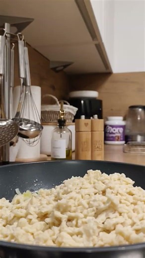 Käsespätzle ASMR 🧀🧅Alles selbst gemacht #simplypako #simplycook