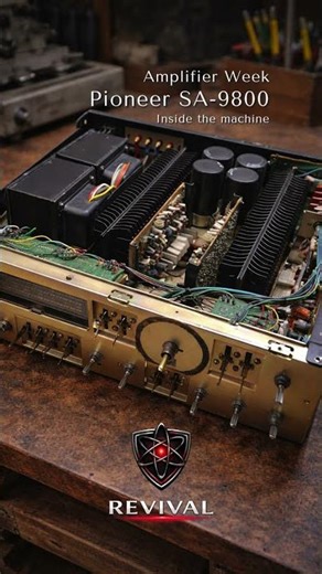 Inside the Pioneer SA-9800