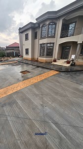 Working during the rainy season is not for the weak. We had do, undo and redo ↪️. Through it all, we pulled through plus we love a good challenge because we come out better on the side. 450 square meters in 14 days despite the challenges. When our Client is happy, so are we. #nangahiicompanyltd #Cameroun #travauxmaison | Nangah II Company LTD