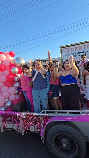 47 aniversario de la UAC y su desfile temático! . . . . . . . #desfile #disfraces #uac #viralreelsシ #facebookviral | Silvia Aranda