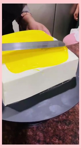 Glimpse of Designer offline workshop ✨🌠 Mini chandeliers cake done this workshop online workshop available | Designer Cake Offline Workshop | If you want to join WhatsApp on 9911207713 for the details - - - #creativecookeryclasses #designercake #cakeworld #cakelover #cakereel #reelvideo #reelsinstagram #reelsvideo #cakephotos #reelinstagram #cookingvideos #reelsinstagram #reelkarofeelkaro #reelsinsta #reelitfeelit❤️🌈👑 #reelitfeelit❤️❤️ #reelsindia #reeltoreel #cookandbakewithkavita #kavita @r