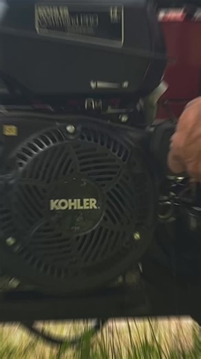 Vallee Forestry Equipment on Instagram: "The Red Runner Standard XL in action 🪵💪 Powerful and easy to move, this processor goes wherever the job takes you 🌲 To get more information about the Red Runner Standard XL, comment “PRICE” in the comment section!"