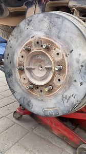 170K views · 1.3K reactions | How To Remove Brake Drum Easily #mechanic #automechanic #automotive #automobile #carrepair #carfix #uk #usa #toyota #honda #suzuki | Car Tipx | Facebook