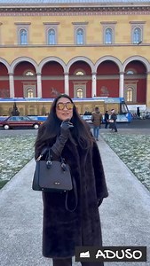 ✨ „es sei denn“ – klein, aber wichtig! ✨ 👉 Ich komme, es sei denn , ich werde krank. 👉 Wir gehen spazieren, es sei denn, es regnet. ☔🚶‍♀️ 💡 Bedeutung: 👉 Etwas passiert normalerweise ✔️ 👉 ABER wenn etwas anderes eintritt ❌, dann nicht. 🧠 Kurz gesagt: 👉 Ja, wir gehen spazieren. 👉 ❌ Aber wenn es regnet, dann nicht. ✍️ Jetzt bist du dran: 👉 Ich lerne Deutsch, es sei denn, … ⬇️ Schreib den Satz zu Ende in die Kommentare ⬇️ #deutschlernen #almancaöğreniyorum #learngerman | Sprachschule Aduso