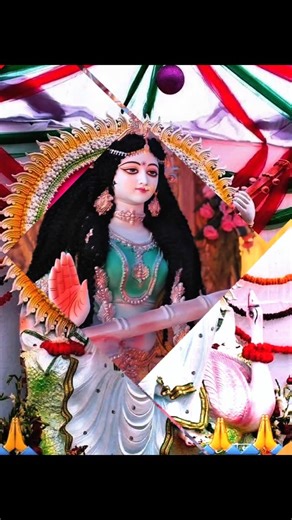 Jiten Mondal on Instagram: "Joy maa Sorosoti 🥰"