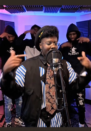 Exploring the Gender Swap Filter Trend on TikTok