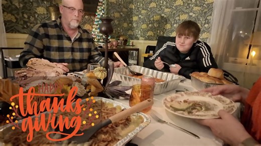 Happy Thanksgiving from Crazy Lamp Lady and family vlog
