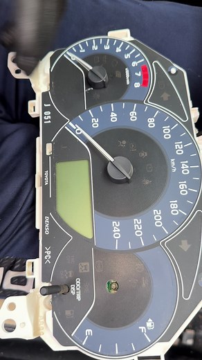 Unplugging Car Meter Needles Safely: A Helpful Guide