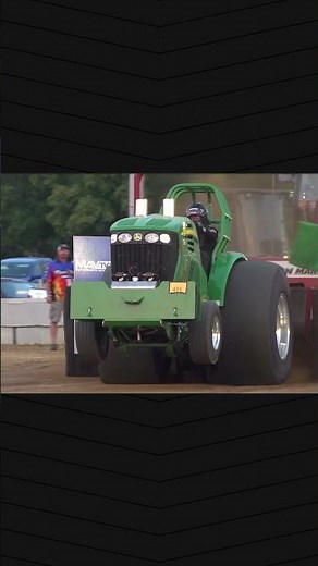"Ruttin Deere 2" #JohnDeere Unlimited Super Stock Pulling Tractor - #ProPulling