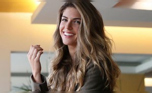 Stephanie Cayo y su faceta como cantante: ¿desde cuándo canta y qué canciones interpreta?