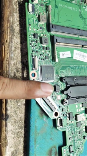 hp da0p5nmb8e0 Motherboard BIOS after programming #fixing #repairshorts #computer #motherboard #chip